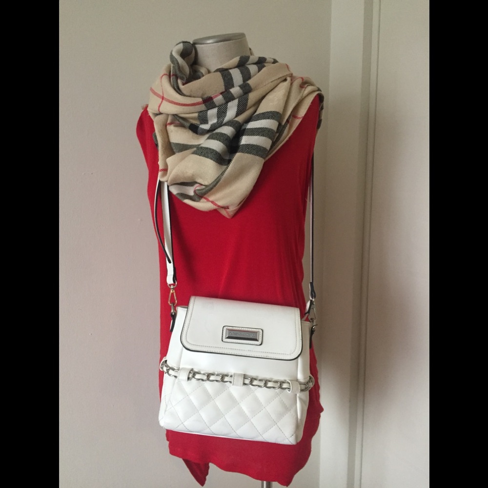 Cute and feminine Catherine Malandrino bag